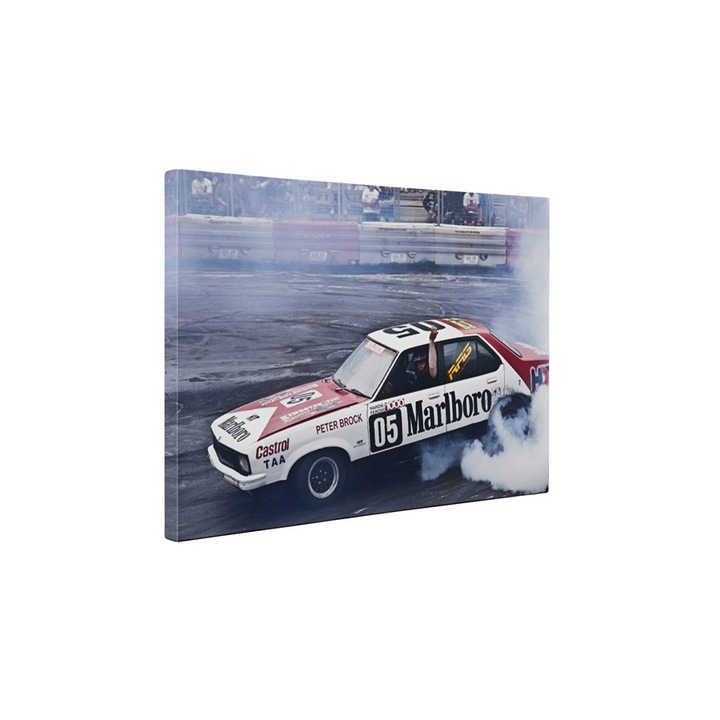 Rubber burning - Tablou Canvas - 60x80 cm
