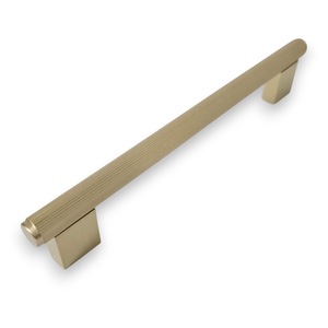 Feronerie si accesorii mobila