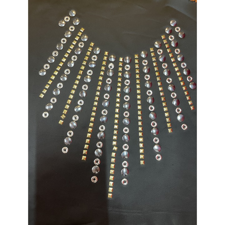 Декоративен аксесоар, залепване с ютия