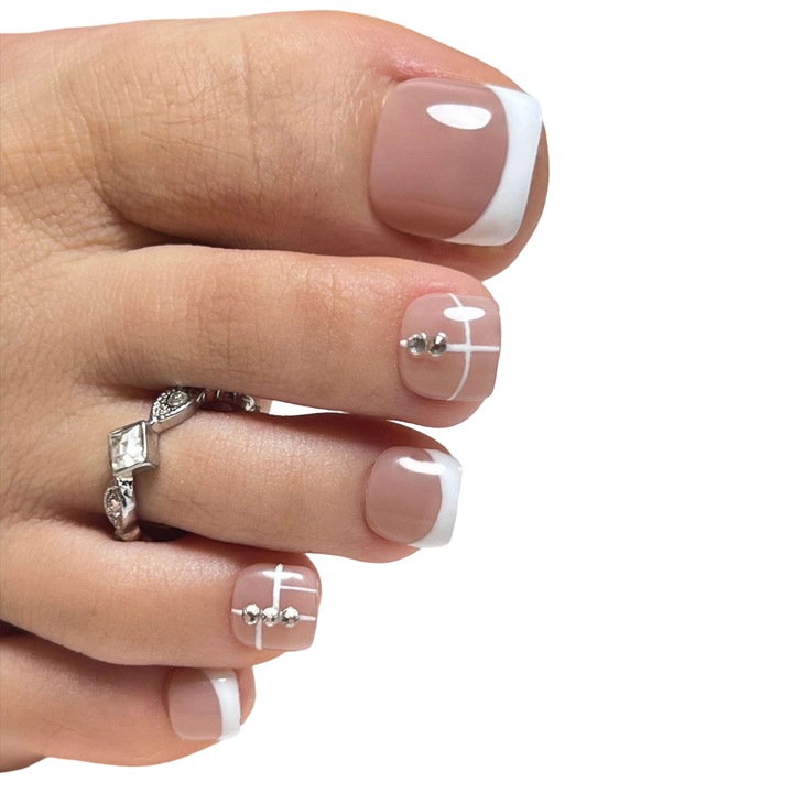 Set unghii false, nude cu flori, 24 bucati, aspect lucios, usor de aplicat