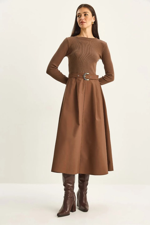 Rochie lunga Bianco Lucci, cu guler rotund, maro, tricot