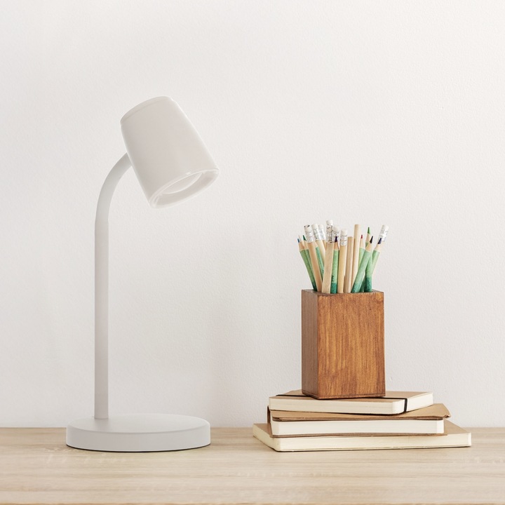 Lampa de Birou LED VERO, Culoare Alba, Brat Flexibil, Finisaj Soft-Touch, 39.5 cm, pentru Adulti si Copii