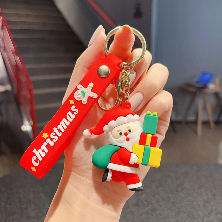 Karácsonyi témájú kulcstartó, Mikulás, karácsonyfa, rénszarvas dizájnnal, élénk színekkel, ajándékszett