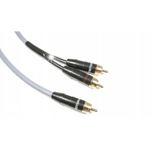 Kábelek és adapterek