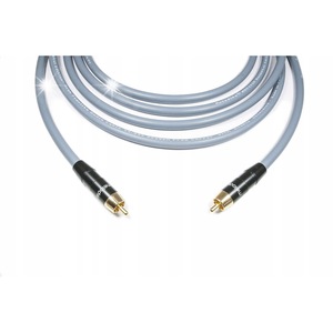 Kábelek és adapterek