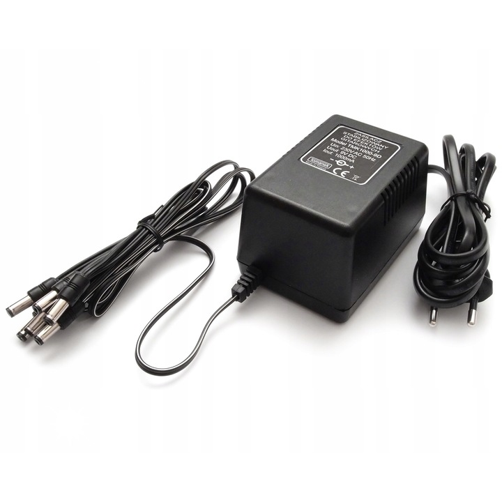 Tomanek TMK1000-9D stabilizált 9V DC tápegység 6 gitáreffekthez, 1000mA, fekete, 76x92x66mm