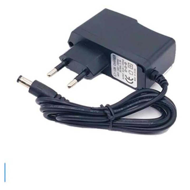 Универсално зарядно устройство за Li-Ion батерии 4.2V 2A, конектор 5.5x2.5 mm