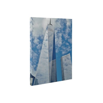 Lumea urbana - Tablou Canvas - 60x75 cm Lumea urbana - Tablou Canvas - 60x75 cm