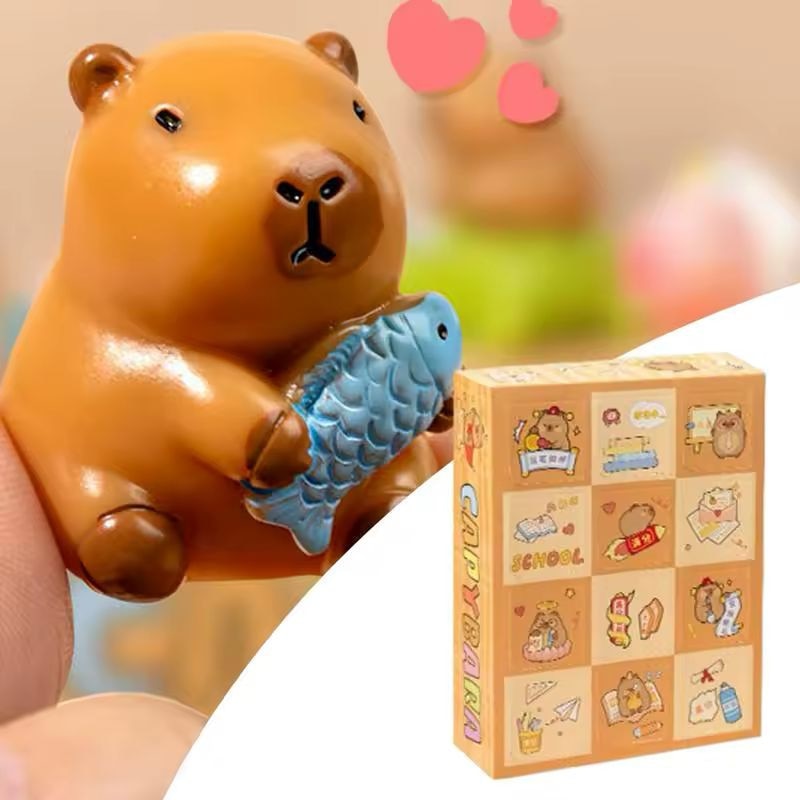 Set Cadou Jucarie Capybara Miraza, 12 Mini Figurine, Cutie