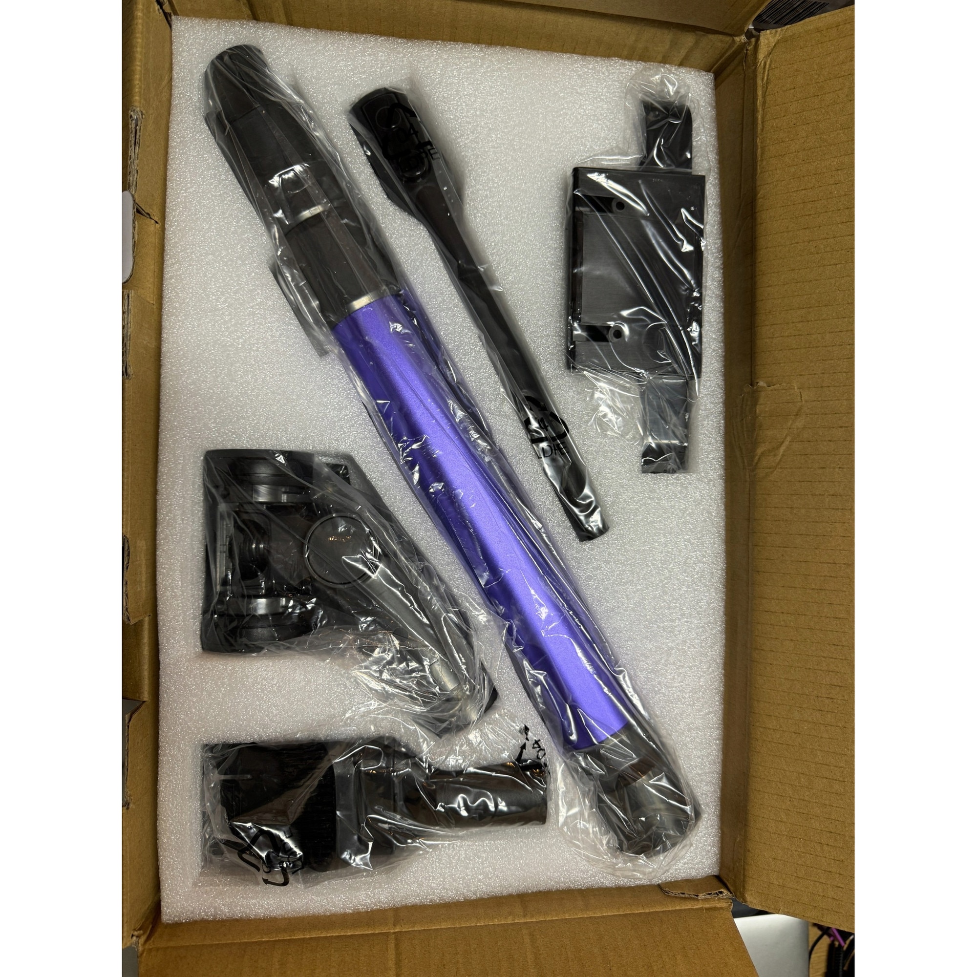Aspirator vertical, 32 kPA, fara fir, Honiture, 5 niveluri putere, ecran LED, violet