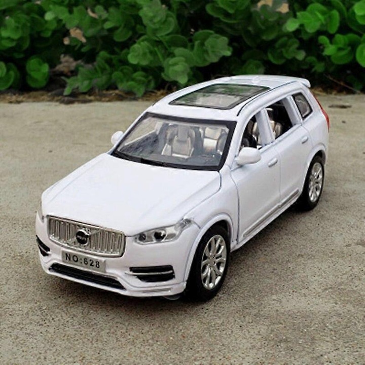 Количка Volvo XC90, метална, 1:32, бяла, 15x6x6см
