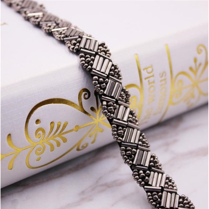 Banda decorativă neagră cu detalii metalice, 10mm, metru liniar