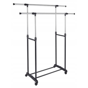 Закачалки за дрехи и стойки