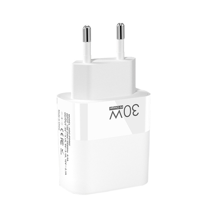 Többportos töltő, 3 portos, 30W-os gyorstöltéssel, 1 USB port, 2 Type-C port, támogatja a QC3.0 protokollt, univerzális többportos kialakítás, kompatibilis mobiltelefonokkal, okosórákkal, iPhone, Huawei, Samsung, Xiaomi, fehér