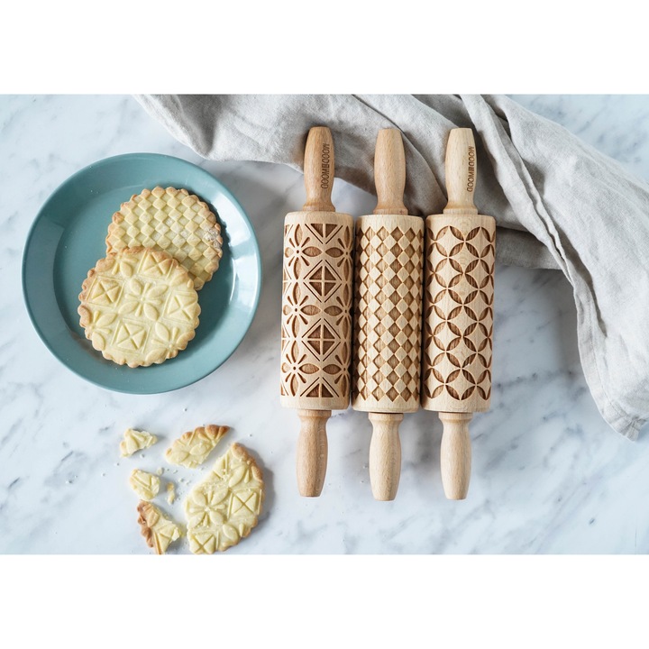 Sucitoare din lemn, set 3 bucati, grawerate, geometrice, natural, 24,5x4,6cm