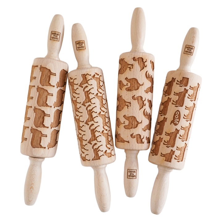 Sucitoare din lemn, set 4 bucati, grawerate, motiv animale de ferma, natural, 24,5x12cm