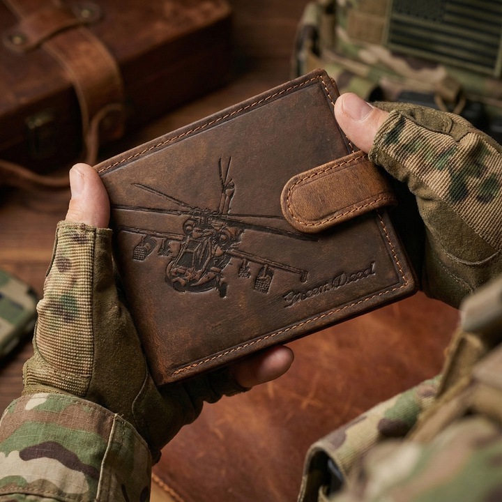 Portofel Barbati din Piele naturala personalizat cu Elicopter de lupta, Green Deed, 12x9,5x2 cm, Culoare Maro