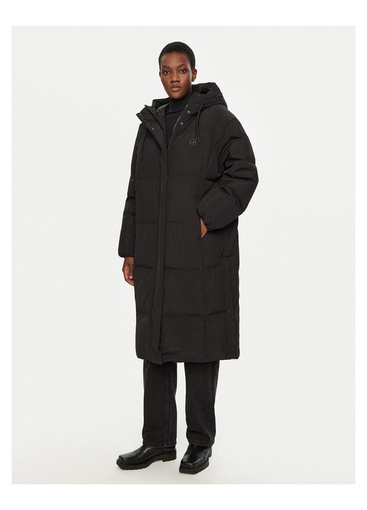 Geaca de puf dama HUGO, neagra, fabricata din material usor, XL INTL