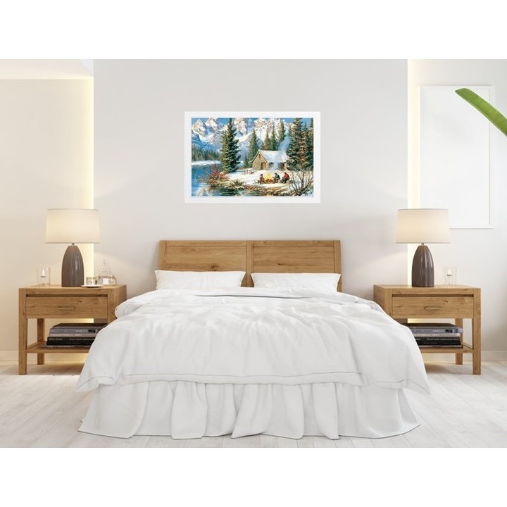 Tablou Inramat de Iarna, Cabana la Munte si Foc de Tabara, Rama din MDF Alb, 50x70cm
