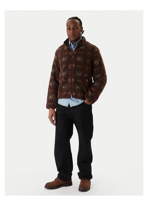 Jacheta barbati, Jack Jones, maro