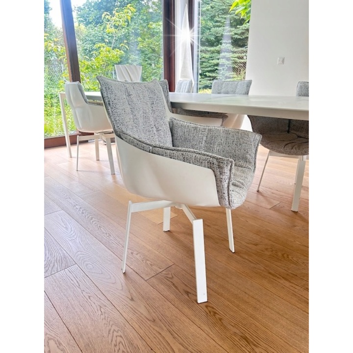 Modern forgószék étkezőbe és szalonba, többszínű