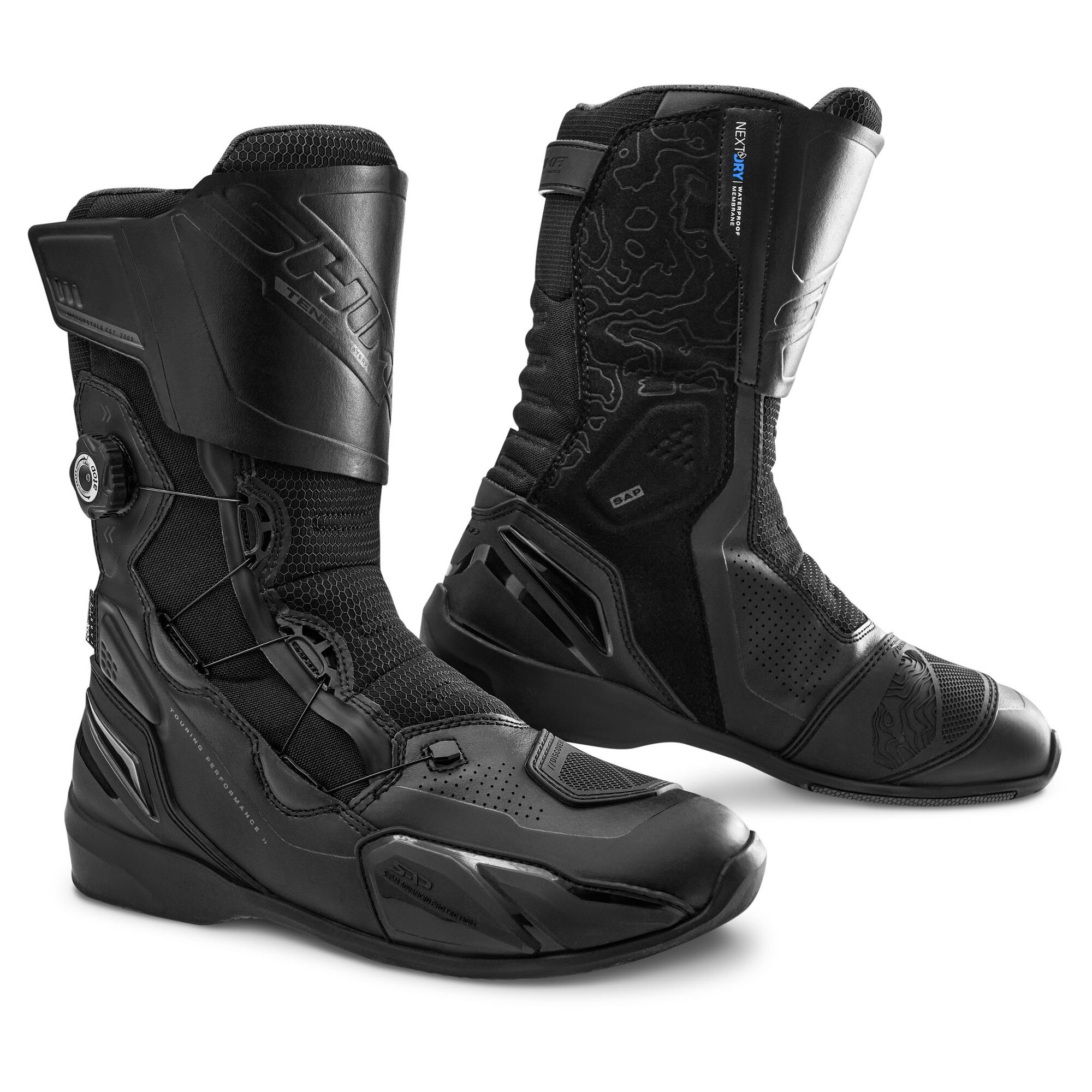 shima⭐︎ Classic lines & modern protection. #ShimaMETRO jeans combine