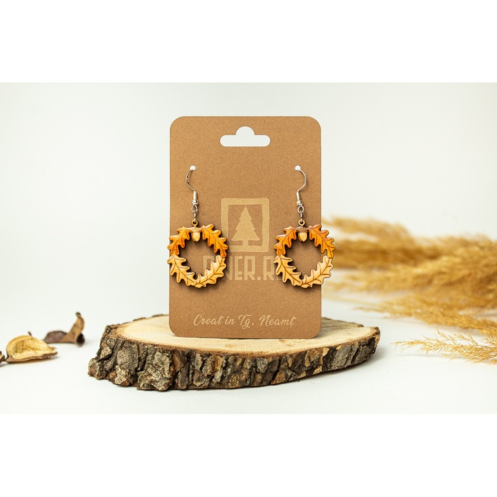 Cercei handmade din lemn, model coronita cu frunze de toamna, nuante naturale, hipoalergenic