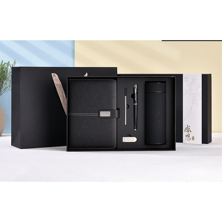 Set Cadou Premium pentru Birou – Agenda, USB, Pix si Termos Elegant