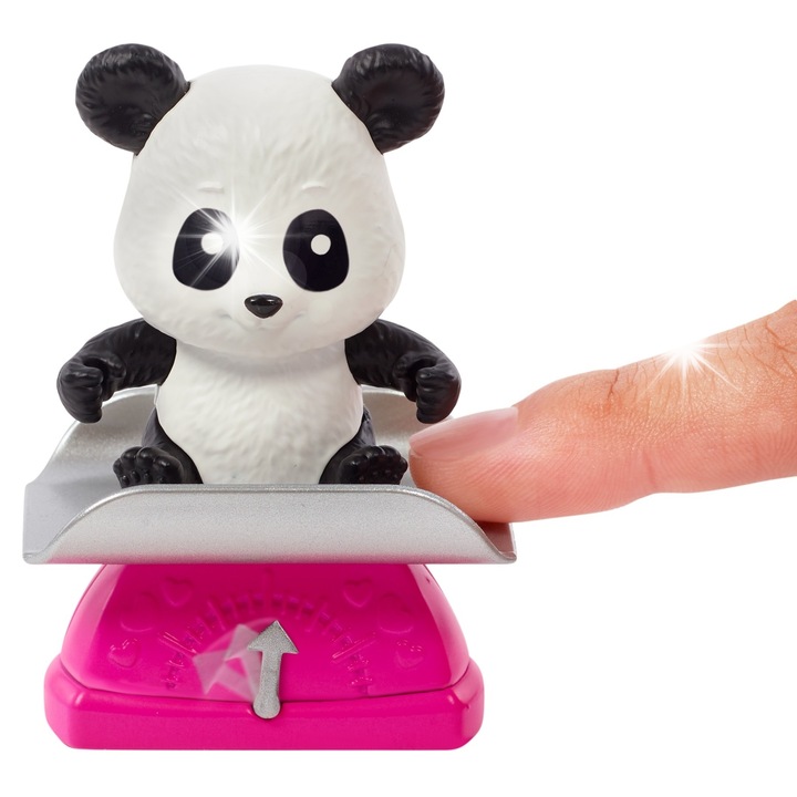 Set Barbie Veterinar, ingrijire panda, 2 panda, accesorii, HKT77