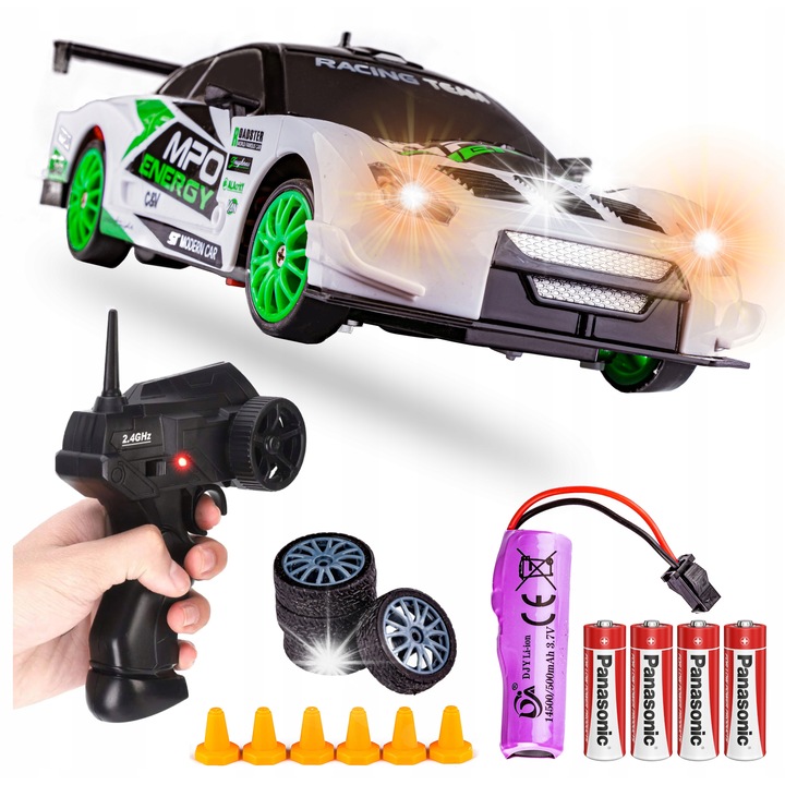 Set Masinuta RC 4x4 Nissan GT-R, 1:24, alb cu accente verzi, dimensiuni 19x8,3x6cm