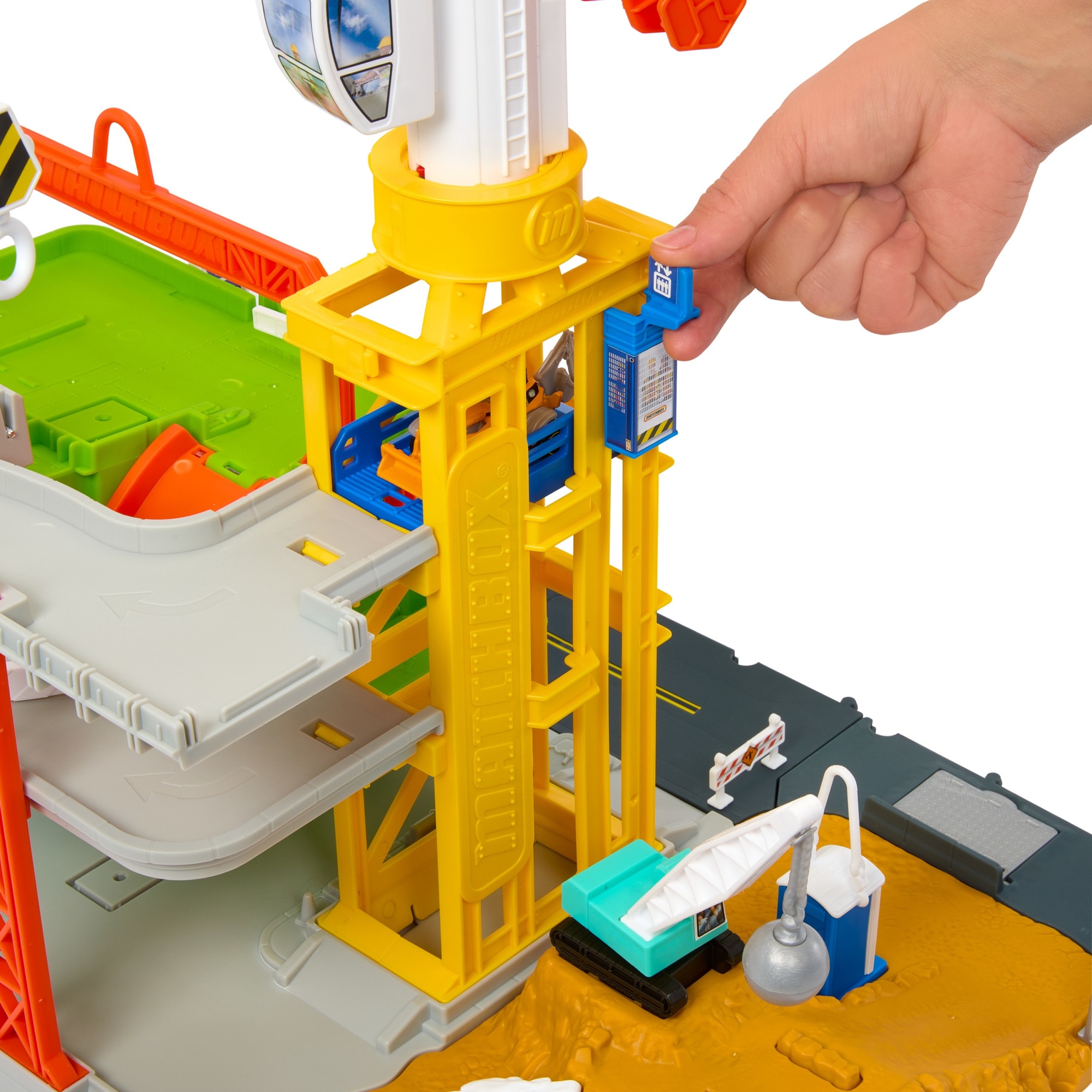 Set de joaca Matchbox Strefa constructie cu sunete si lumini, 51cm