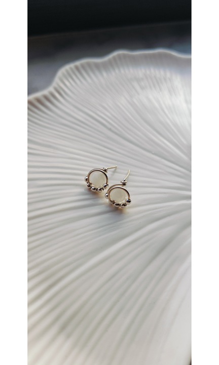 Cercei "Bobite" realizati manual din argint si piatra lunii