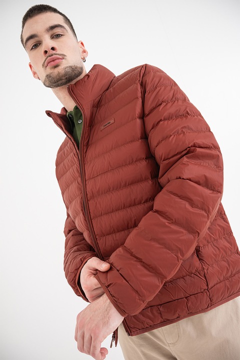 CALVIN KLEIN, Олекотено яке с цип и висока яка, Керемидено червено