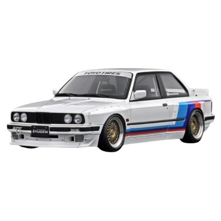 Macheta auto Bmw E30 Pandem Alb 1:18 Ignition