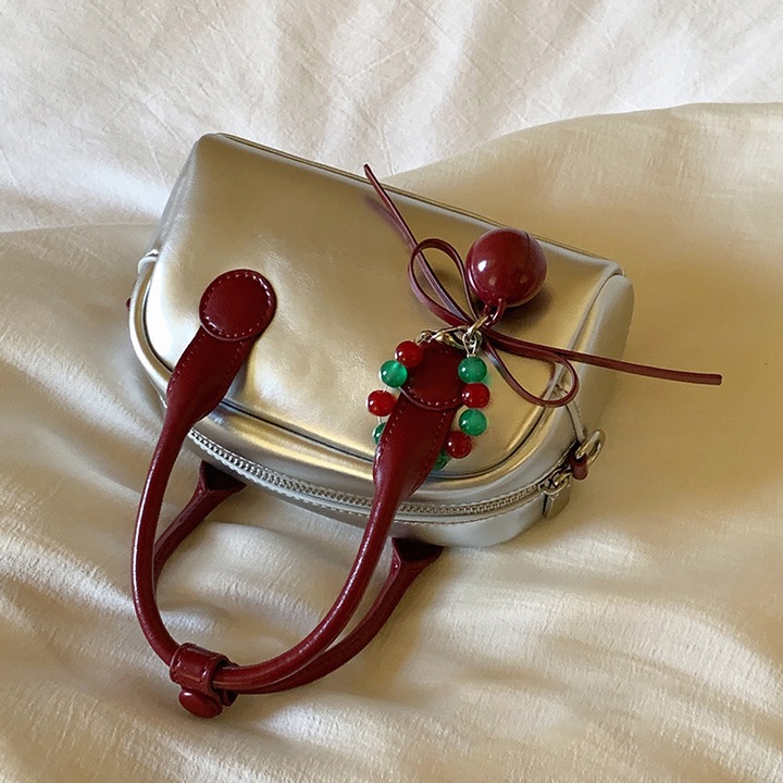 Overture válltáska, ezüst, öko bőr, közepes méret 25-30 cm