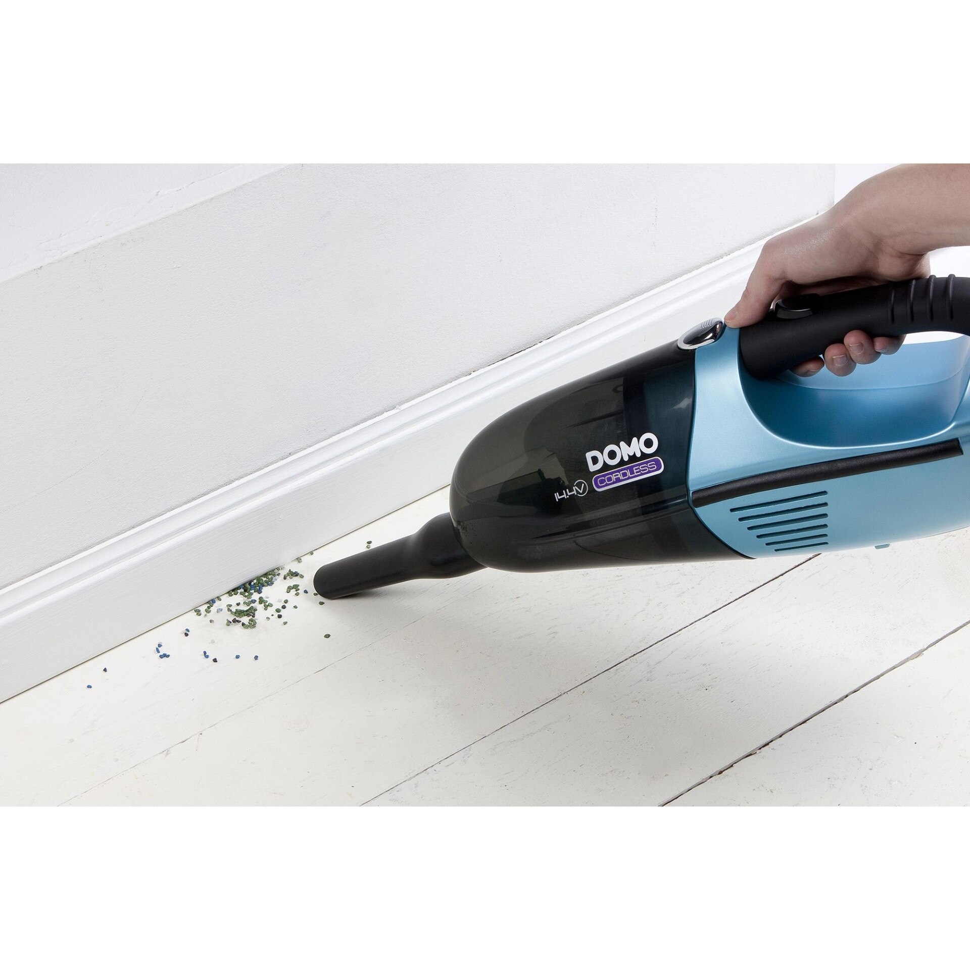 Aspirator de mana fara sac DOMO, ideal pentru podele/masina/textile, functionare fara fir, perie lata Turbo, capacitate colectare 0.5 litri, rezervor de praf detasabil, filtru HEP lavabil, comutator pe maner, utilizare facila, curatare usoara, albastru