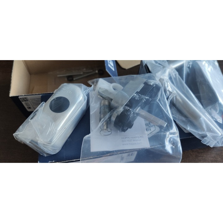 Clantă feronerie feronerie Hoppe Bonn, inox mat, sistem Secustik, set cu cheie, 7mm