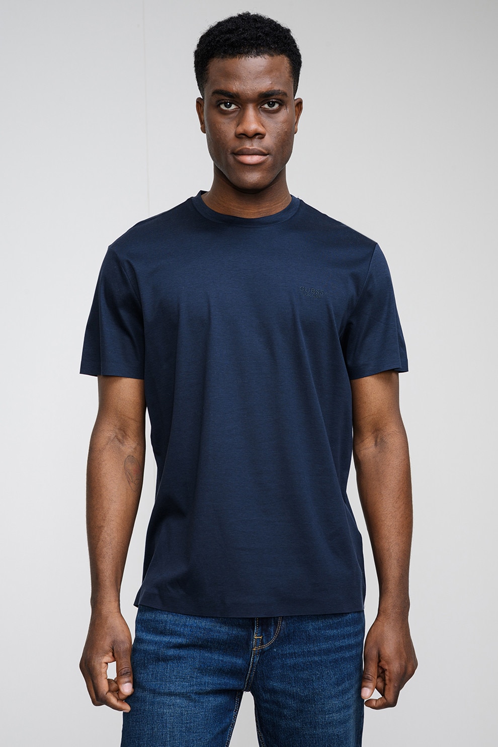 GUESS, Tricou din amestec de lyocell cu decolteu la baza gatului, Albastru ultramarin, S