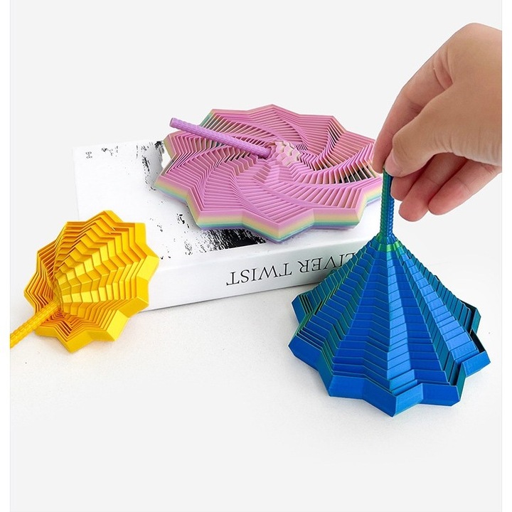 Produs premium - Jucarie Decompresie, Southern Sky, Model Stea 3D, DuoChrome, Maner Spirala, Turn Magic Geometric, Multiple Forme, Anti-stress, 11 cm, Albastru/Violet