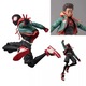 Фигурка Spider-Man: Across the Spider-Verse Майлс Моралес, 13 см, PVC, артикулирана със стойка, подаръчен комплект