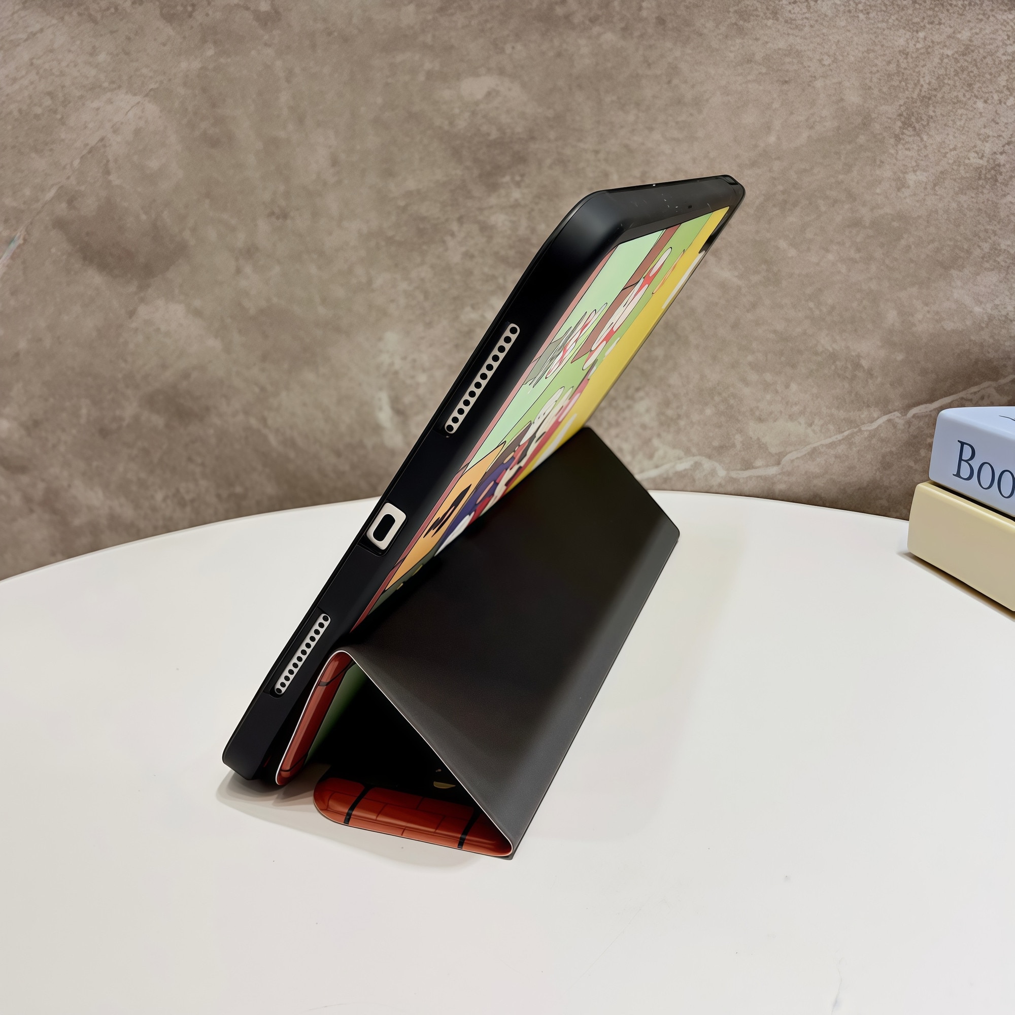 Husa Smart Cover pentru iPad Air 13" (M3 / M2) / Pro 12.9" (Gen 3-6), Design Super Mario 3D cu Figurina in Relief, Stand Pliabil, Slot Pen, Protectie Anti-soc, Galben