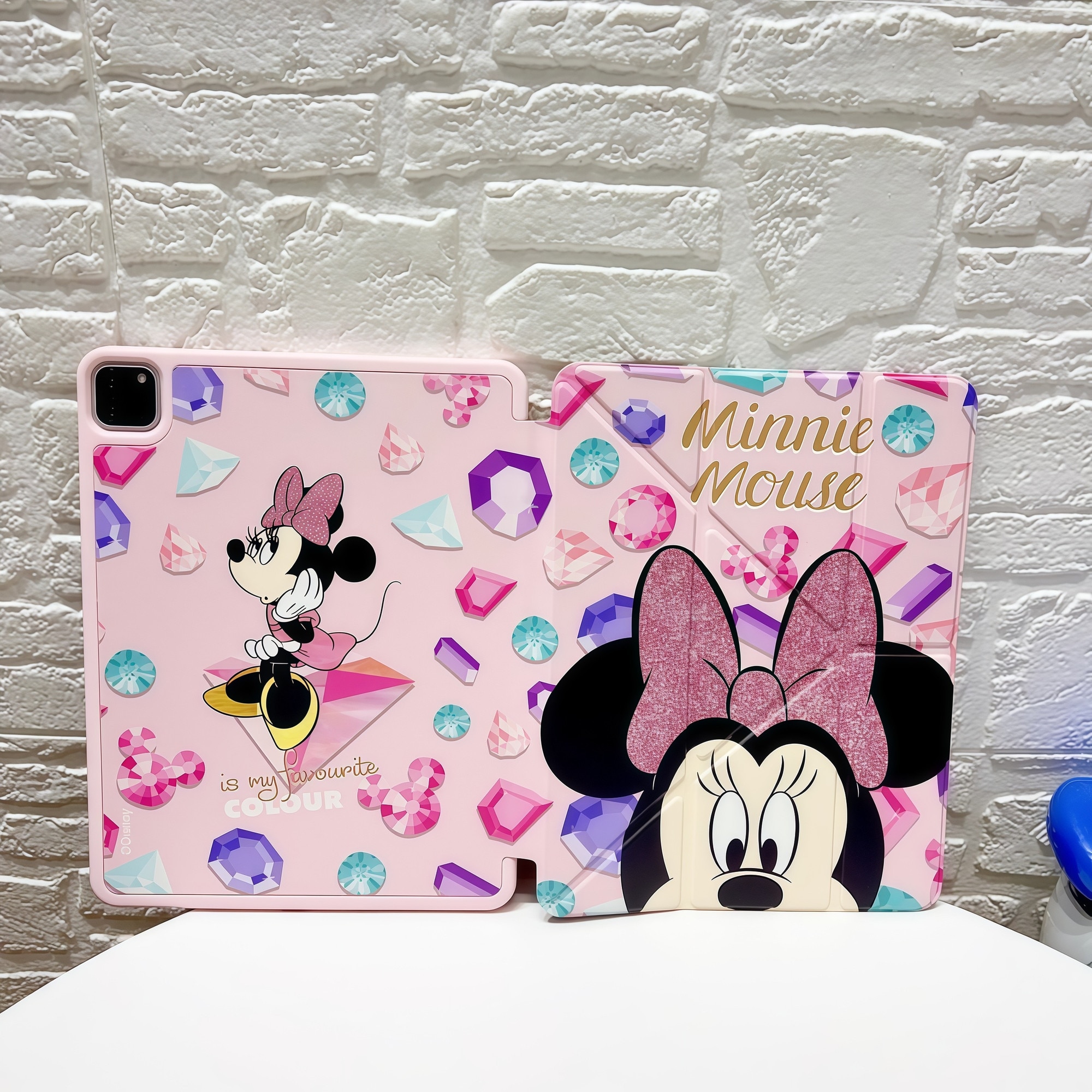 Husa Smart Cover pentru iPad Air 13" (M3 / M2) / Pro 12.9" (Gen 3-6), Stand Pliabil tip Y (Origami), Design Minnie Mouse, Slot pentru Pen, Functie Auto Sleep/Wake, Protectie Anti-soc, Roz
