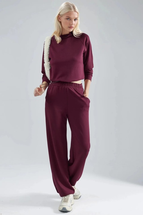 Compleu dama, HiCCUP, coordonat din doua piese, bluza cu guler pe jumatate, pantaloni cu talie elastica, visiniu