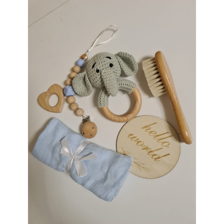 Prémium ajándékszett újszülötteknek, babáknak és gyerekeknek, 0-24 hónap, 6 kiegészítő – törölköző, hajkefe, cumilánc, játék, Hello World kártya, kézzel horgolt állatos csörgő, kézműves, elefánt