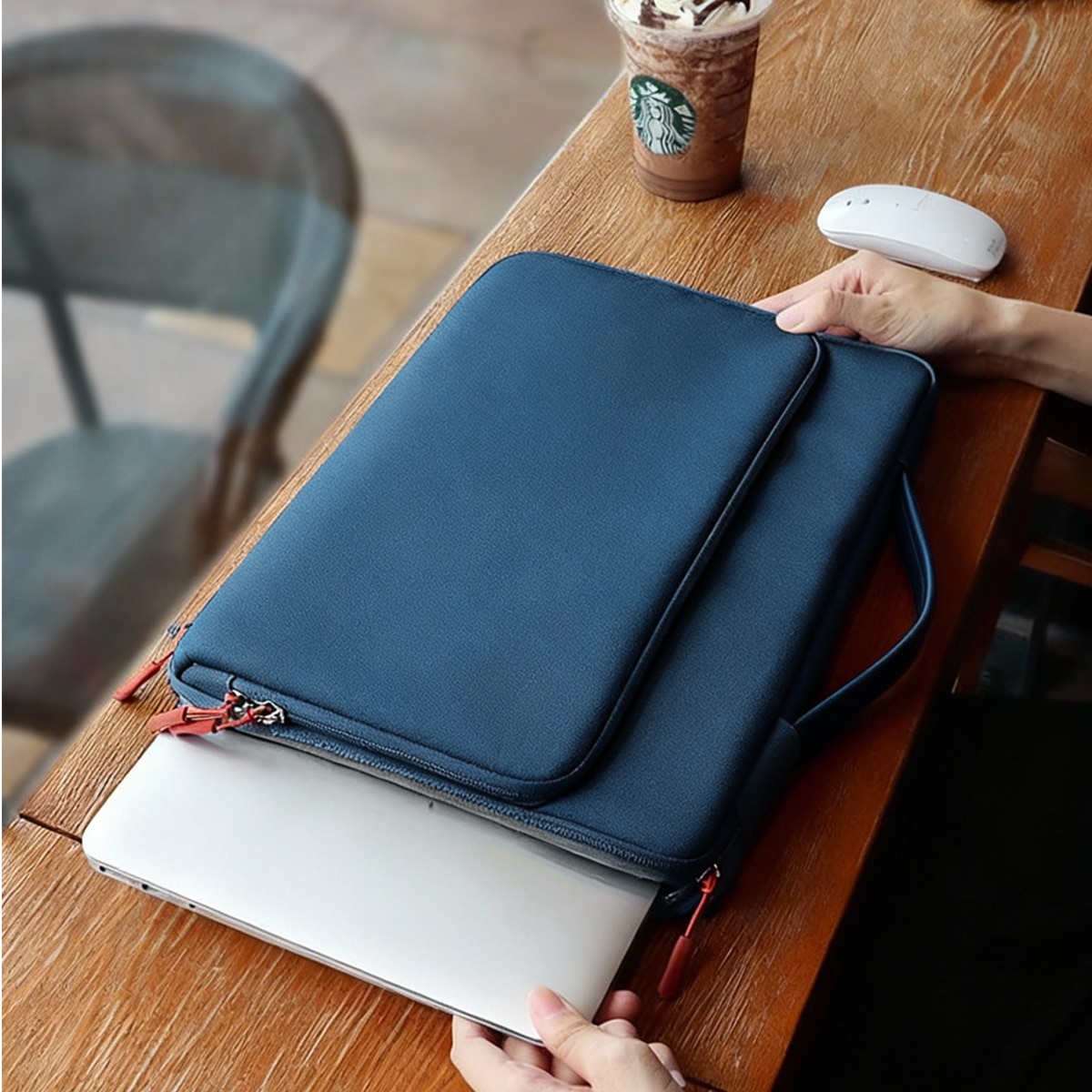 Ghiozdane protectoare rezistente la apa pentru laptopuri subtiri de 14 inch MacBook Pro M5/M4/M3/M2/M1 Pro/Max 2025 - 2021 si laptopuri Surface de 13.8 inch, ghiozdane cu maner portocaliu, buzunare pentru accesorii, pentru birou, scoala, calatorii, Albast