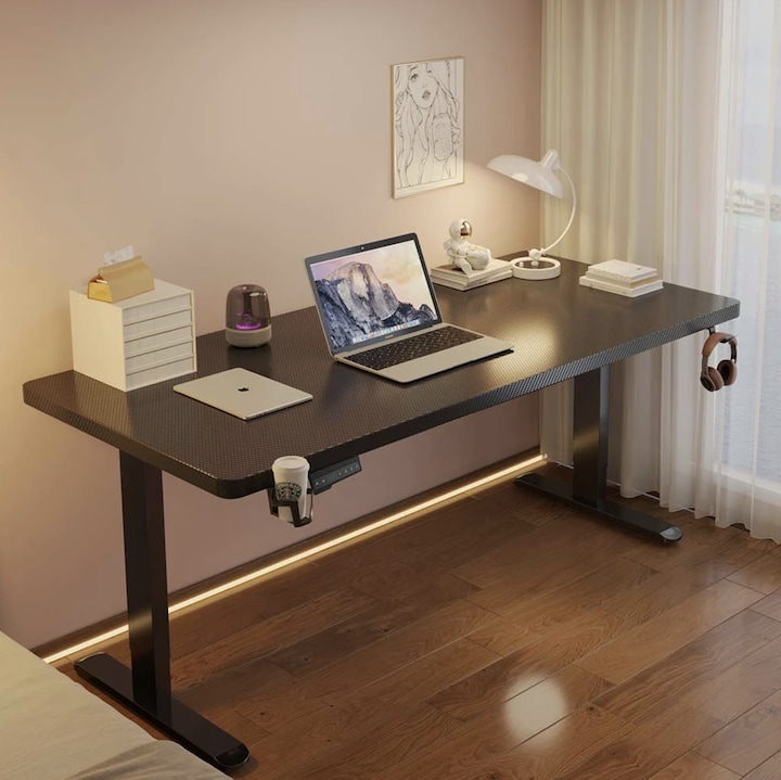 Birou Reglabil, TOPSCAUNE®, Birou Reglabil Inaltime, Doua Motoare Electrice, Birou Electric Ergonomic, Pentru Birou Si Home Office, Reglaj Stabil Pe Inaltime, Suport Casti, Suport Pahar Integrate, Design Modern, Negru, 120 x 60 Cm