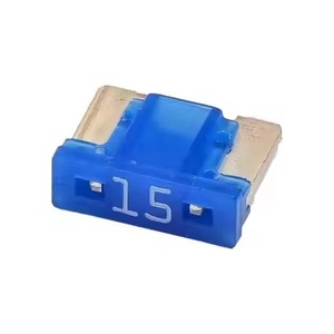 Becuri si sigurante auto