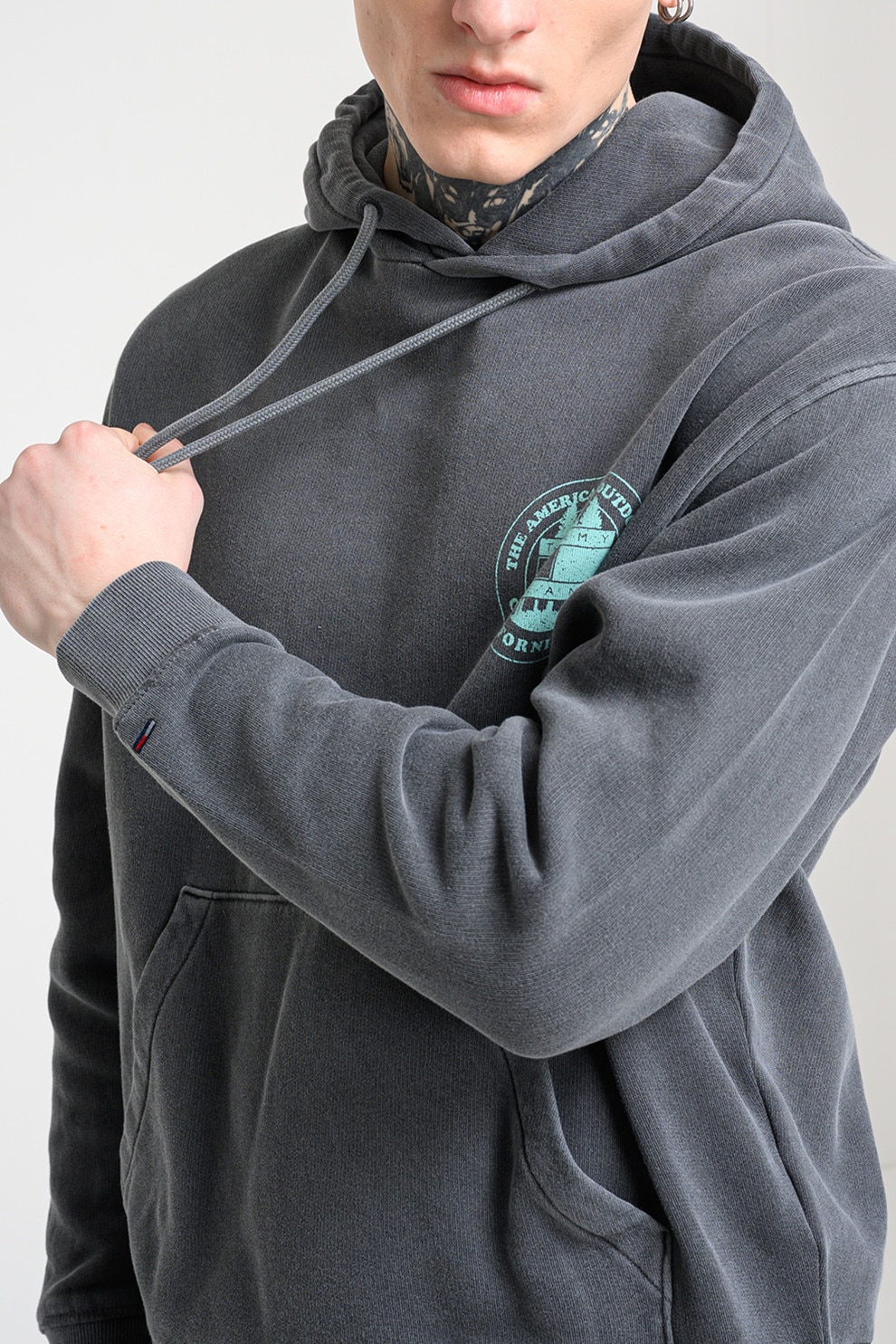 Tommy Jeans, Hanorac cu buzunar kangaroo si aspect decolorat, Gri