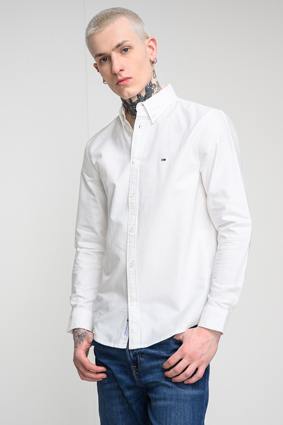 Tommy Jeans, Camasa regular fit cu guler fixat cu nasturi, Alb, M