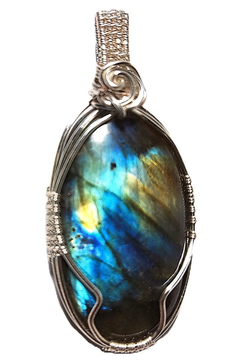 Pandantiv cu fir de gilt si pietre semipretioase naturale de Labradorit oval, Verde, 5.5 cm